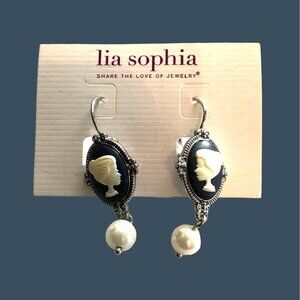 LIA SOPHIA-WOMENS NAVY STONE WITH FACE DETAIL ANND DANGLING PEARL EARRINGS
